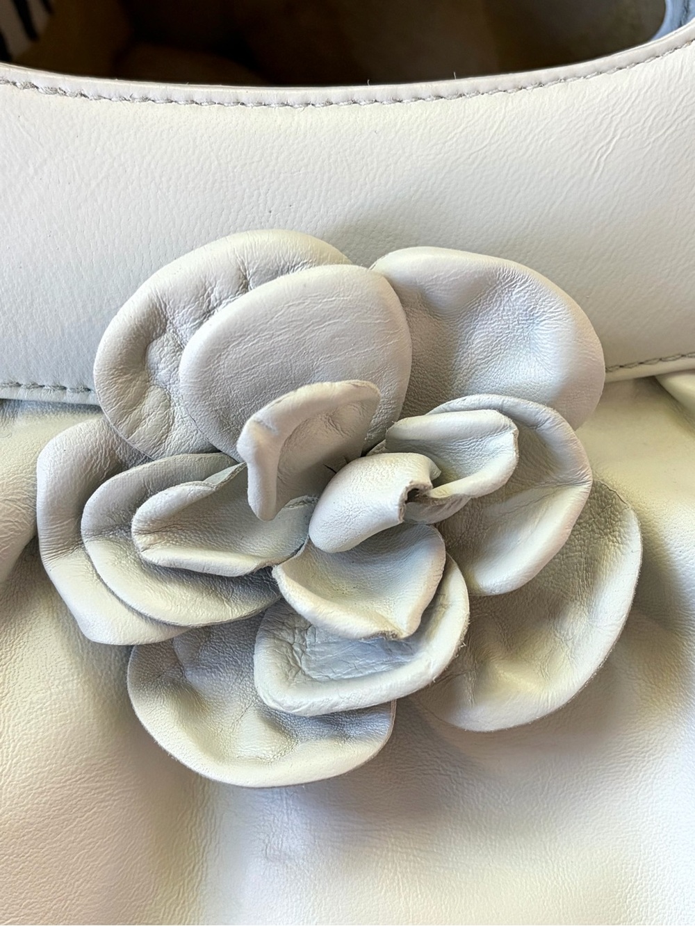 CHANEL lambskin top handle clutch, ivory-grey, leather Camelia accent,11x12, EUC - Picture 9 of 16